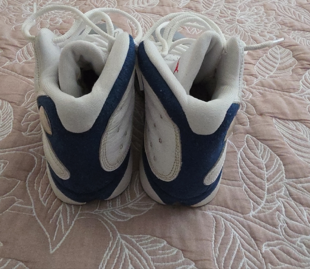 Jordan Sneakers White and Blue - Picture 6 of 10